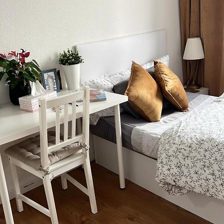 Habitacion En Мадрид Екстериор снимка