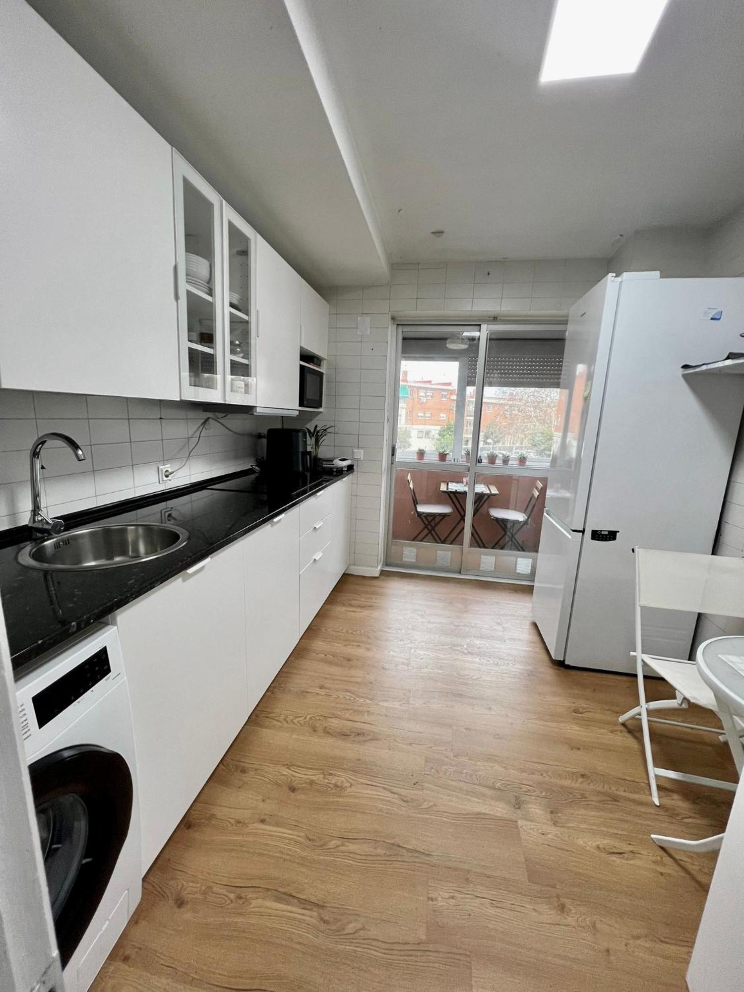 Habitacion En Мадрид Екстериор снимка